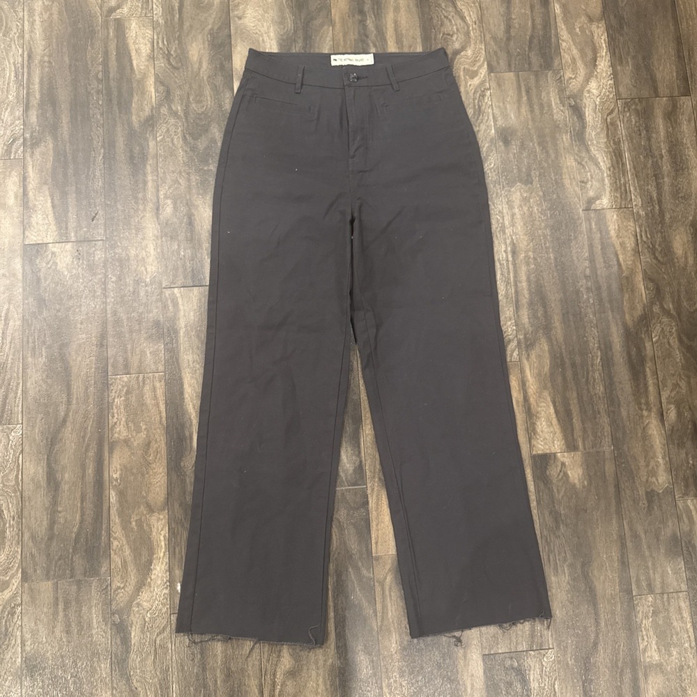 The Normal Brand High-Rise Relaxed Fit Chino Pants Women's Size 30 Grey Raw Hem